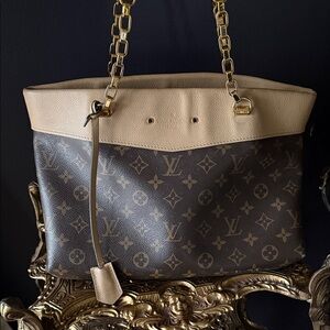Louis Vuitton Pallas Shopper Monogram Tote Bag